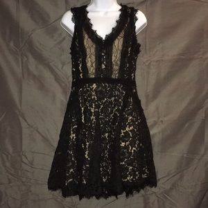 Heartloom Sera Lace Dress
